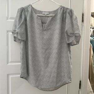 Maison D’Amelie Short Sleeve Blouse